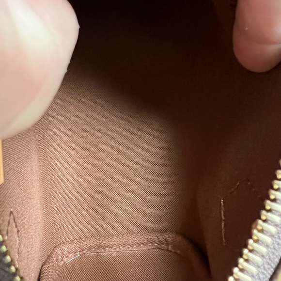 ❣️Final sale Authentic LV New Nano Speedy detachable straps❣️ - Picture 9 of 13